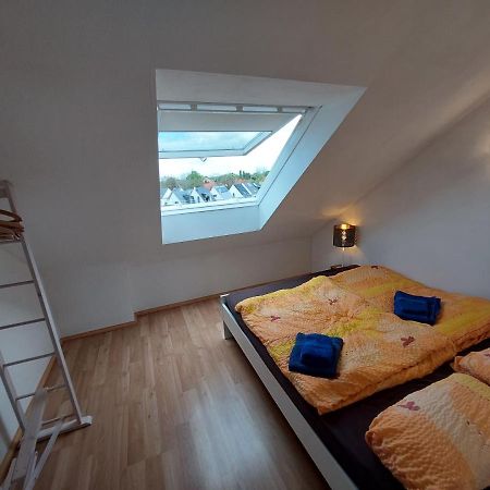 Fewo, 55 Qm, Voll Ausgestattet, Mit Sued-Loggia, Naehe Voelkerschlachtdenkmal Leipzig Luaran gambar