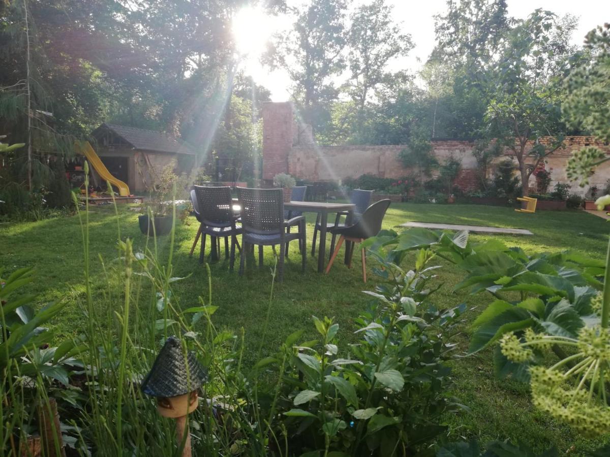 Fewo, 55 Qm, Voll Ausgestattet, Mit Sued-Loggia, Naehe Voelkerschlachtdenkmal Leipzig Luaran gambar