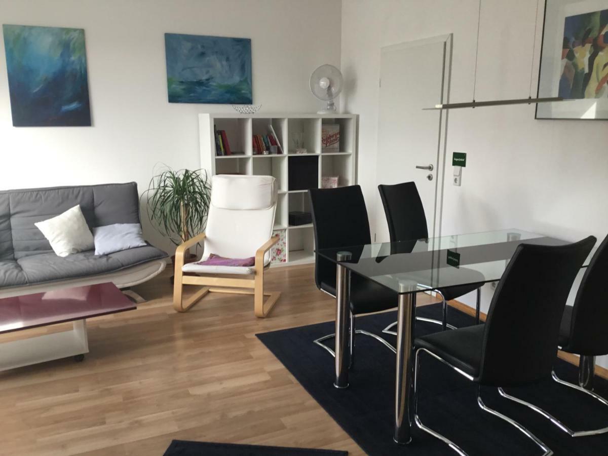 Fewo, 55 Qm, Voll Ausgestattet, Mit Sued-Loggia, Naehe Voelkerschlachtdenkmal Leipzig Luaran gambar